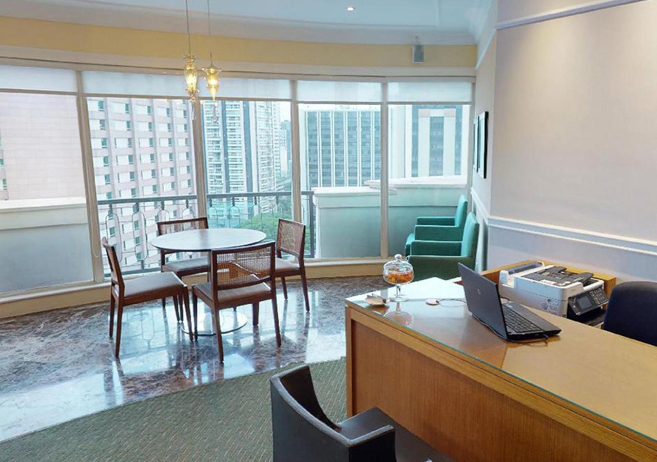 Gran Estanplaza Berrini Hotel São Paulo Buitenkant foto A typical office at the Hong Kong University of Science and Technology