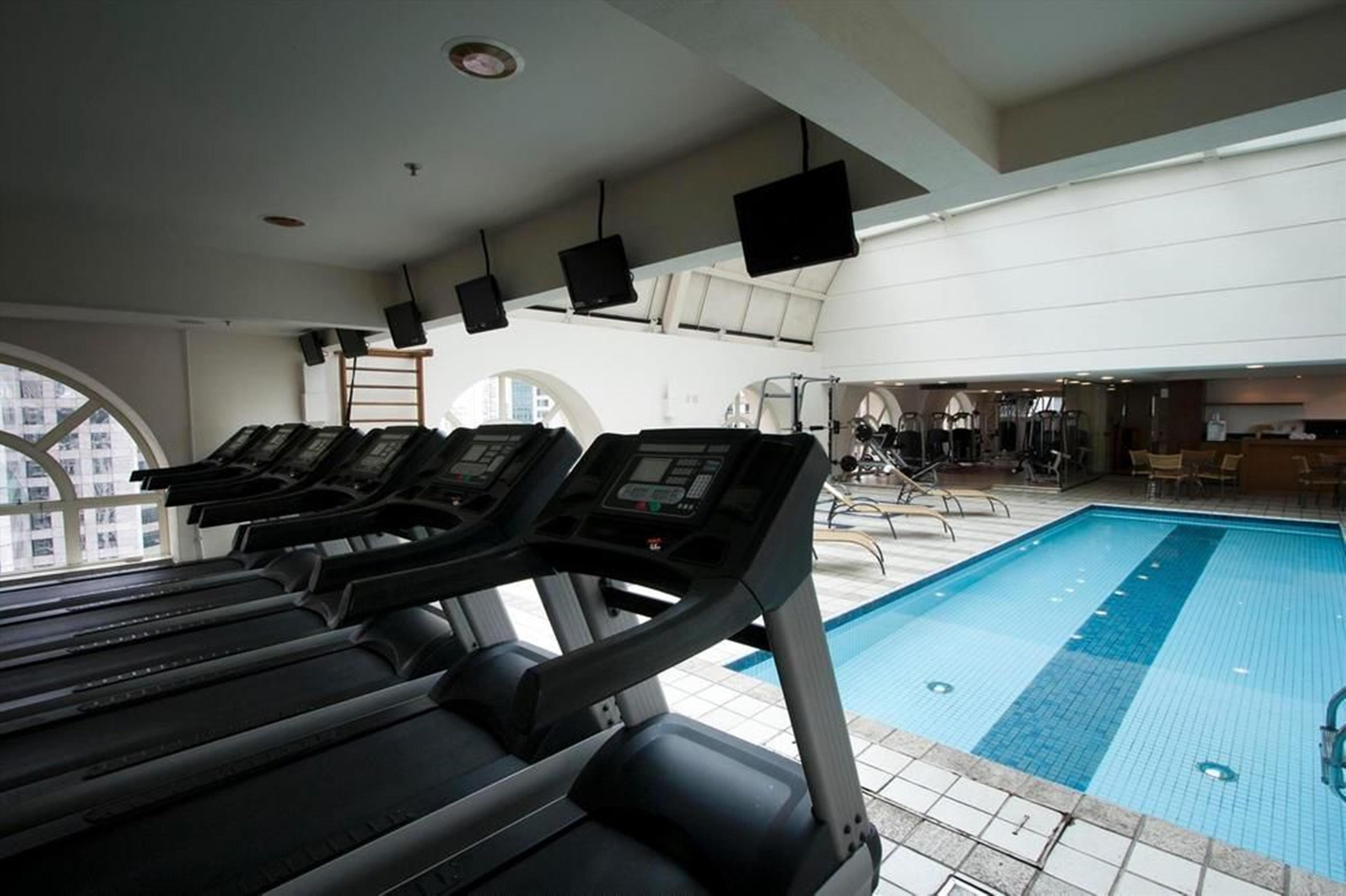 Gran Estanplaza Berrini Hotel São Paulo Buitenkant foto The gym at the hotel
