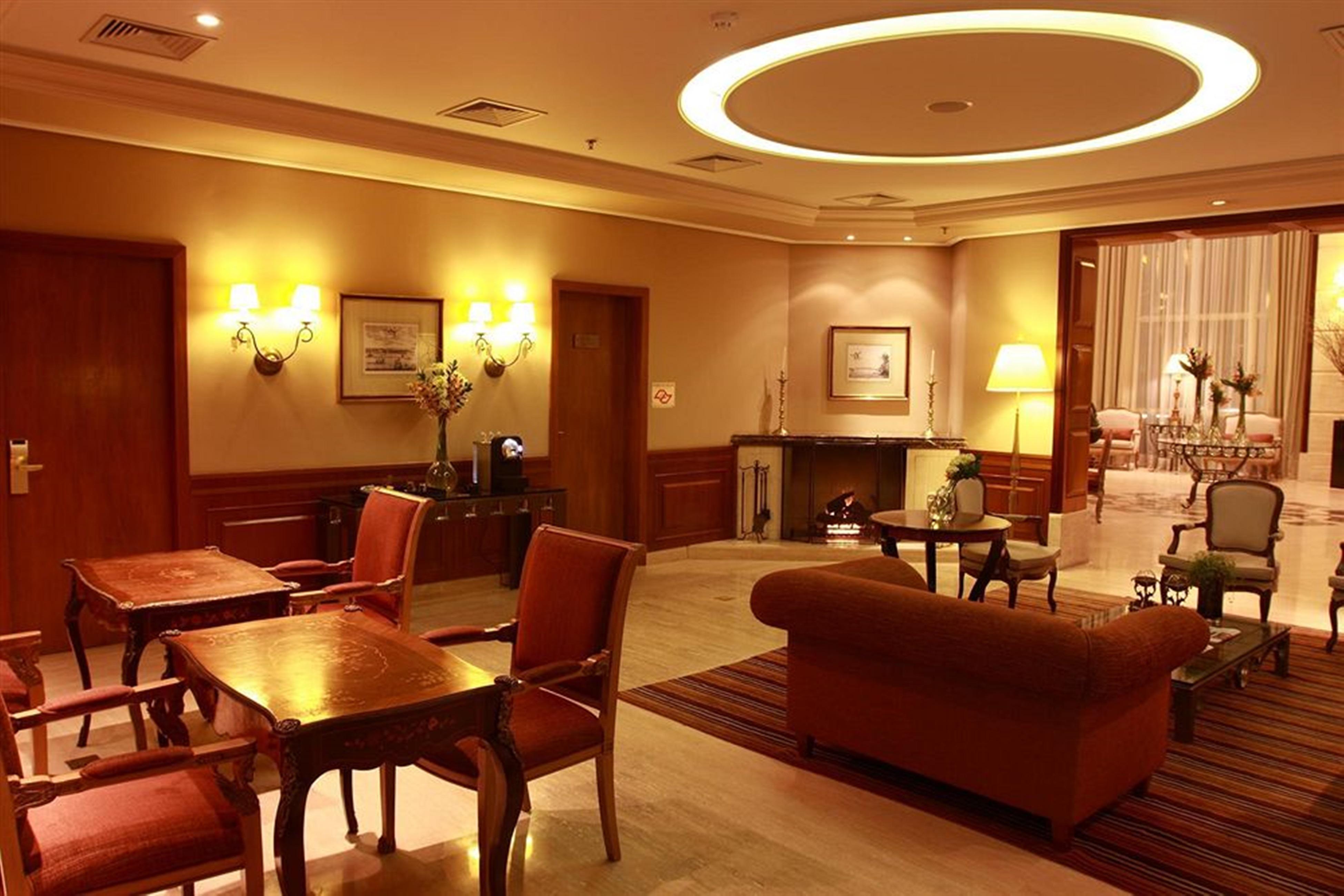 Gran Estanplaza Berrini Hotel São Paulo Buitenkant foto The lounge at the airport